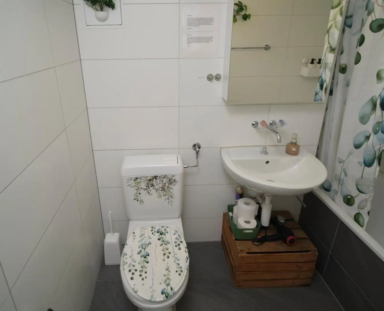Doppelzimmer In Der Naehe Des Flusses Und Stadions Basel
