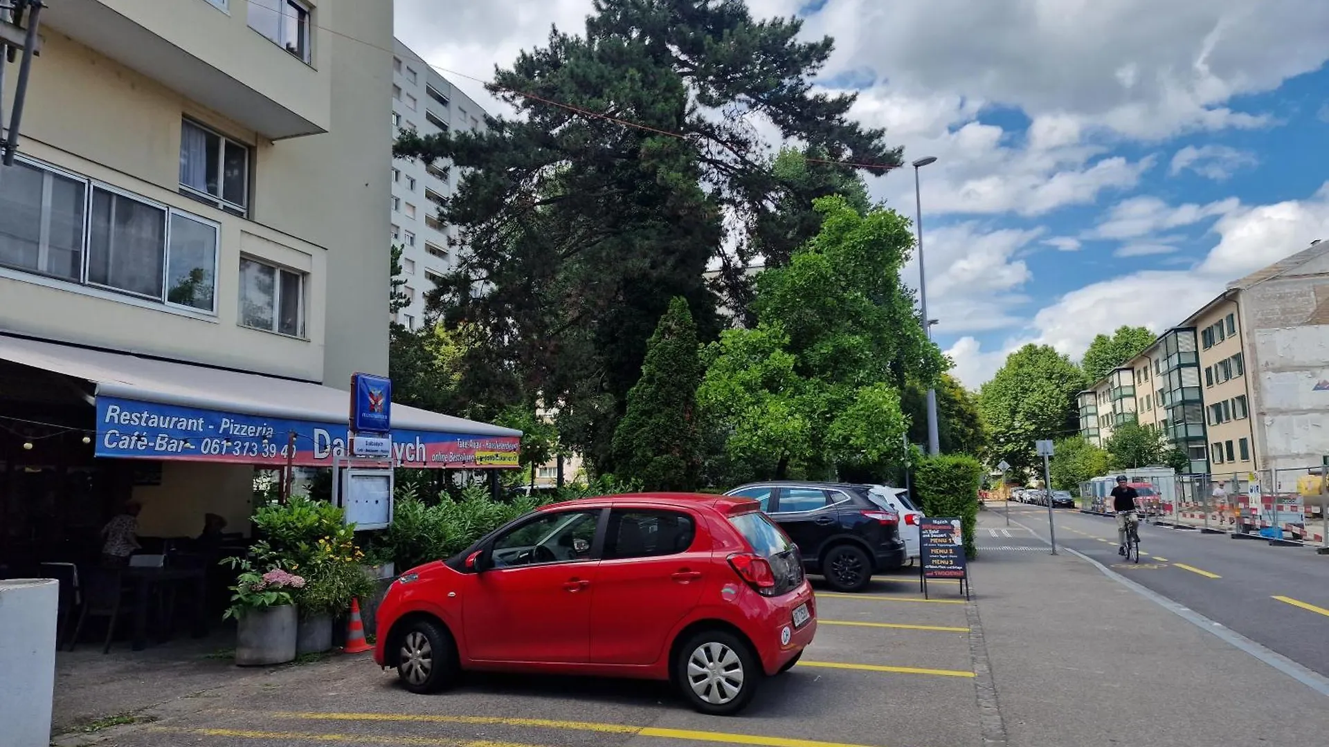 Homestay Doppelzimmer In Der Naehe Des Flusses Und Stadions Basel Switzerland